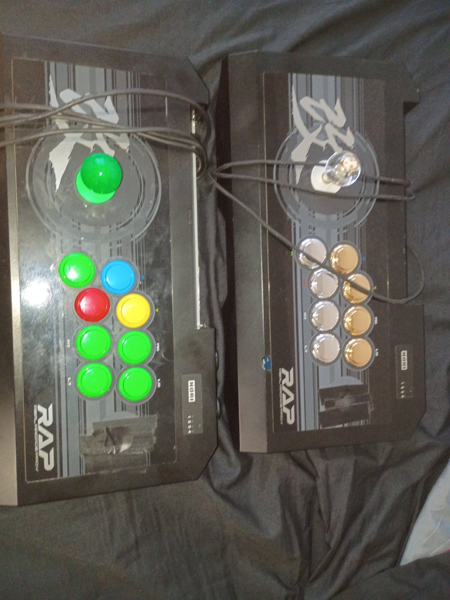 Cake_Kee_'s tweet image. I haven't used my joystick yet .
 I only used them when I was training for the EVO 2025 .
 And after I put them away
And now I going to used them again.
 😉🤗
#horijoystick 
#joysticks 
#nativegaming