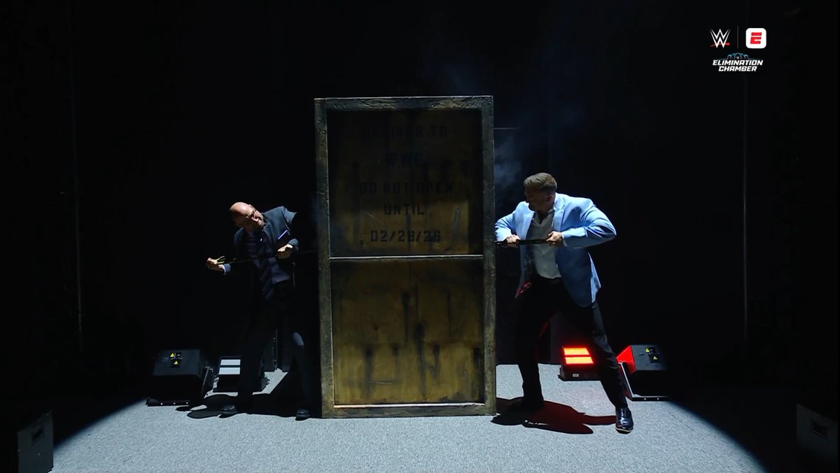 Sean Ross Sapp of Fightful.com tweet media