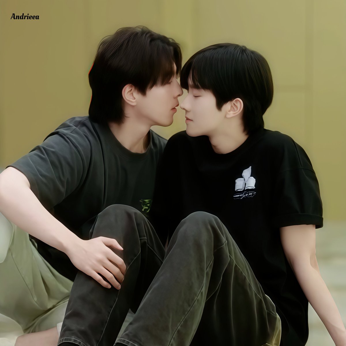 They didn’t even kiss but I felt everything ...
*I’m screaming internally*!!!

#XingQiu #星邱