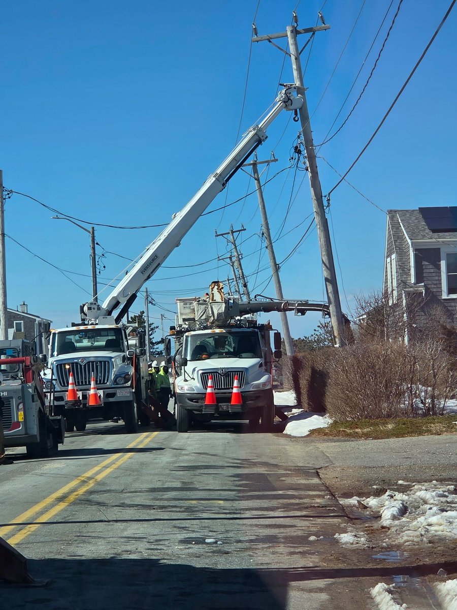 Eversource MA tweet media