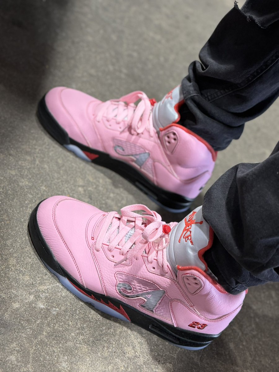 mokicksthanbrucelee tweet media