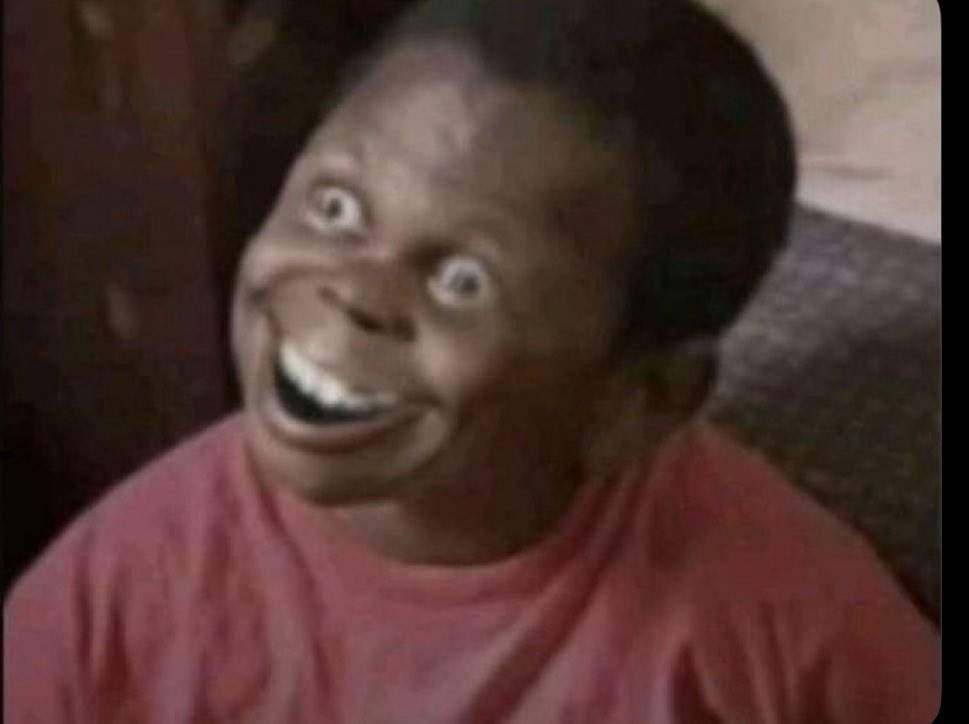 A Moving man needs to meet his luck soon. 

Hand don de meet Moving man 🙏🏾😭