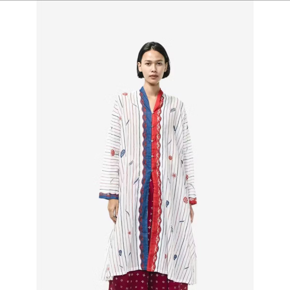 nctearss's tweet photo. wts want to sell 

sejauh mata memandang kebaya bunga laut 

- worn 2x 
- size S/M
- no minuss!!
- pengiriman dari purwakarta, jawa barat 
- bisa 🍊
- 💸 1jt - harga beli 1,5jt 
- detail in DM 

tz #zonaBU #zonajajan #zonauang wts want to sell #wts sejauhmatamemandang https://t.co/UQh91EiMss