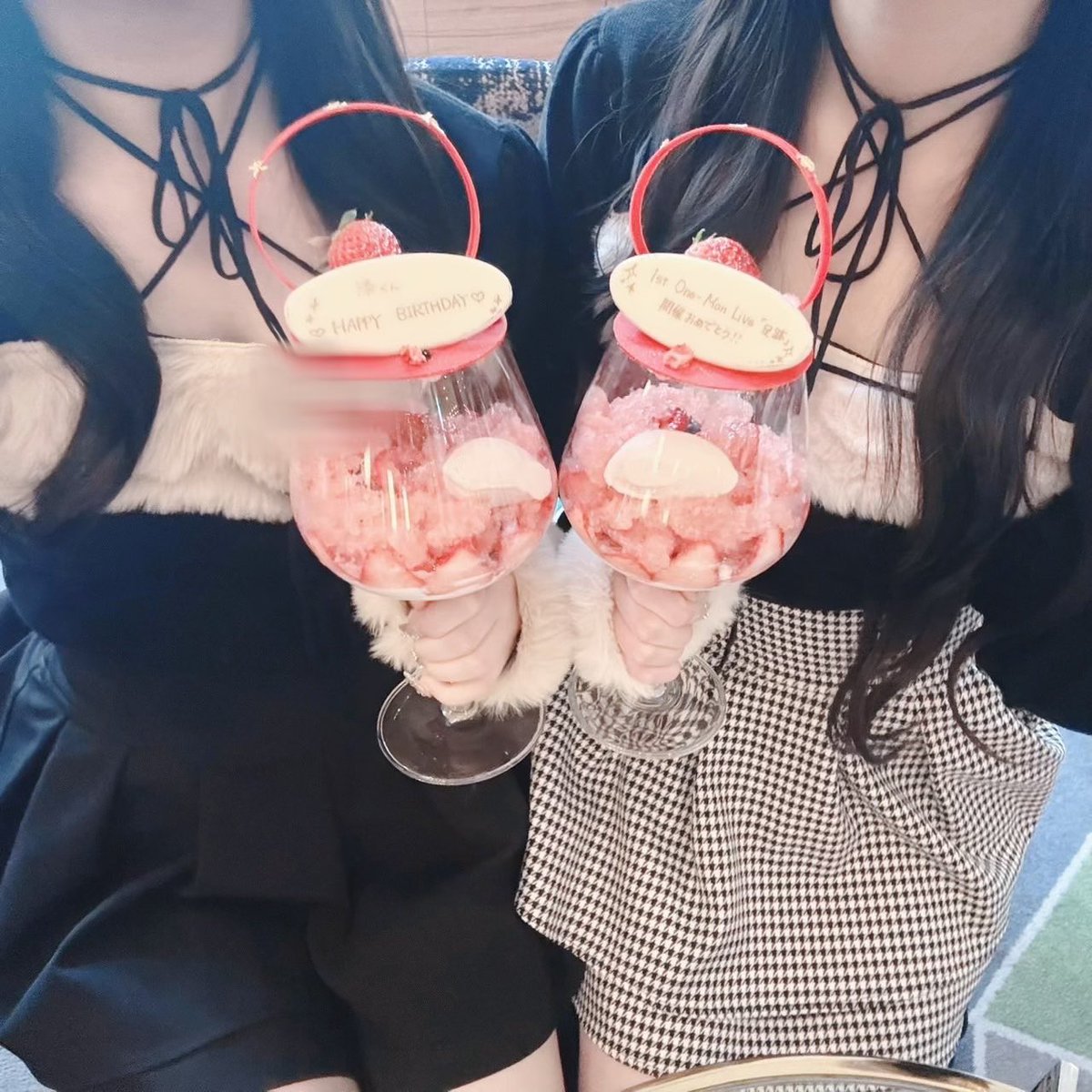 お揃いパフェ活してきた.ᐟ.ᐟ.ᐟちょー楽しかったまた行こうね^> ·̫ <^⭐️♩
❤︎<a href="/heiwaga_itibann/">犬派</a> ❤︎
 #にじさんじ好きな人と繋がりたい  #パフェ活