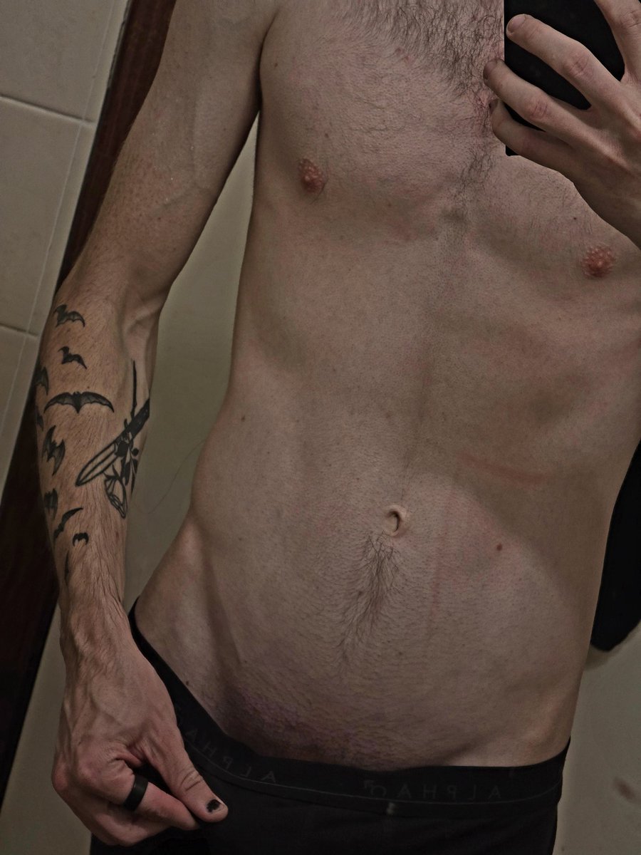 Deadfred8bread tweet media