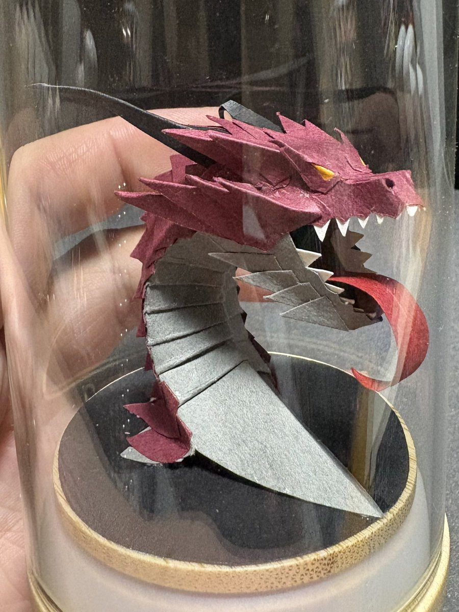 久々の土日休みだから、今日もドラゴン作ってます🐲👍