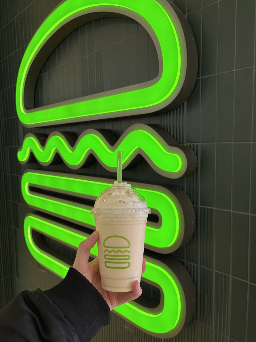 Maple Salted Pretzel Shake 😋