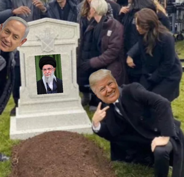 yakkohub's tweet photo. @IranTimes9 Say cheese 📸😂 https://t.co/guNIps73Ey