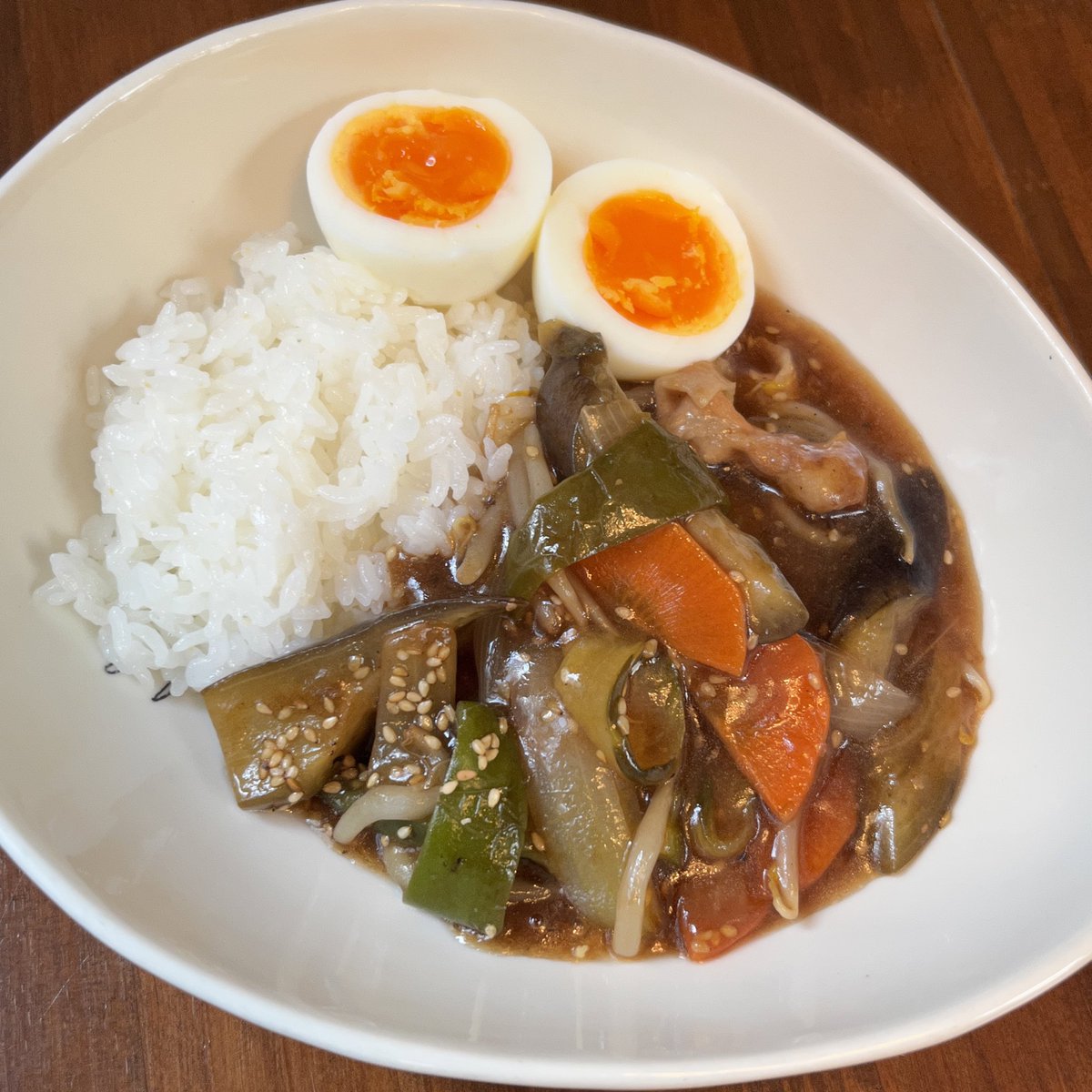 airacafe's tweet photo. 〈今日の美味しい備忘録〉
朝ごはんは甘酢あんかけ丼♪

雪は少なくなったけど
外はまだまだ寒いです！

春が待ち遠しい…
頭の中はお花畑なんですけど(笑)

#おうちごはん
#クッキング
#札幌市東区 https://t.co/Ycs1Pbz8hy