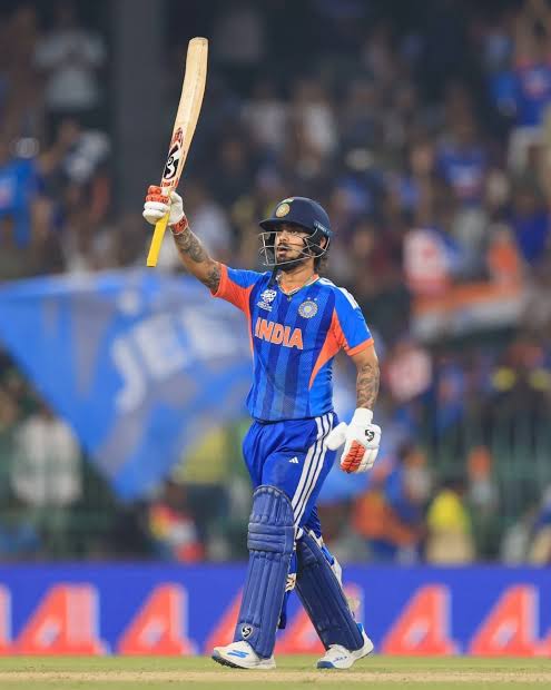 Predict the Runs with a ball of ISHAN KISHAN aggenst West Indies in T20 World cup Qauterfinal 

Correct answer gets Rs. 5000💸 via Paytm to two lucky winner 🏆 

Rules must follow  Like Retweet Bookmark, Follow <a href="/trueictfan_07/">SHAKTI</a> and also share your 3 friends

Giving your phone No.