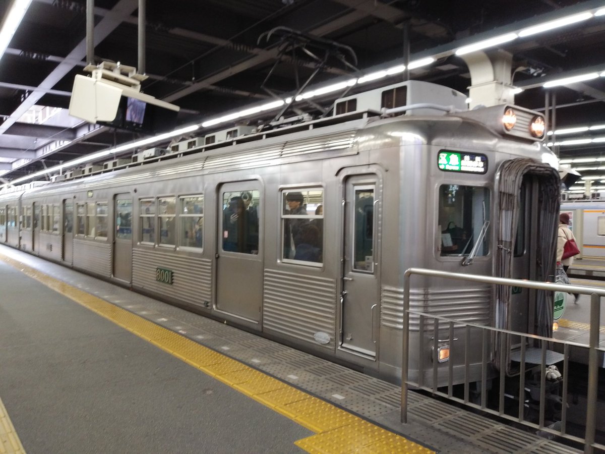 南海なんば駅高野線旧塗装6000系6001