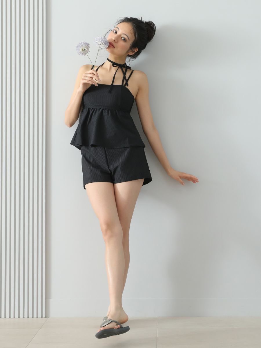 🖤水着に見えない、大人ブラック。 無地ライクで、ストライプの風合い