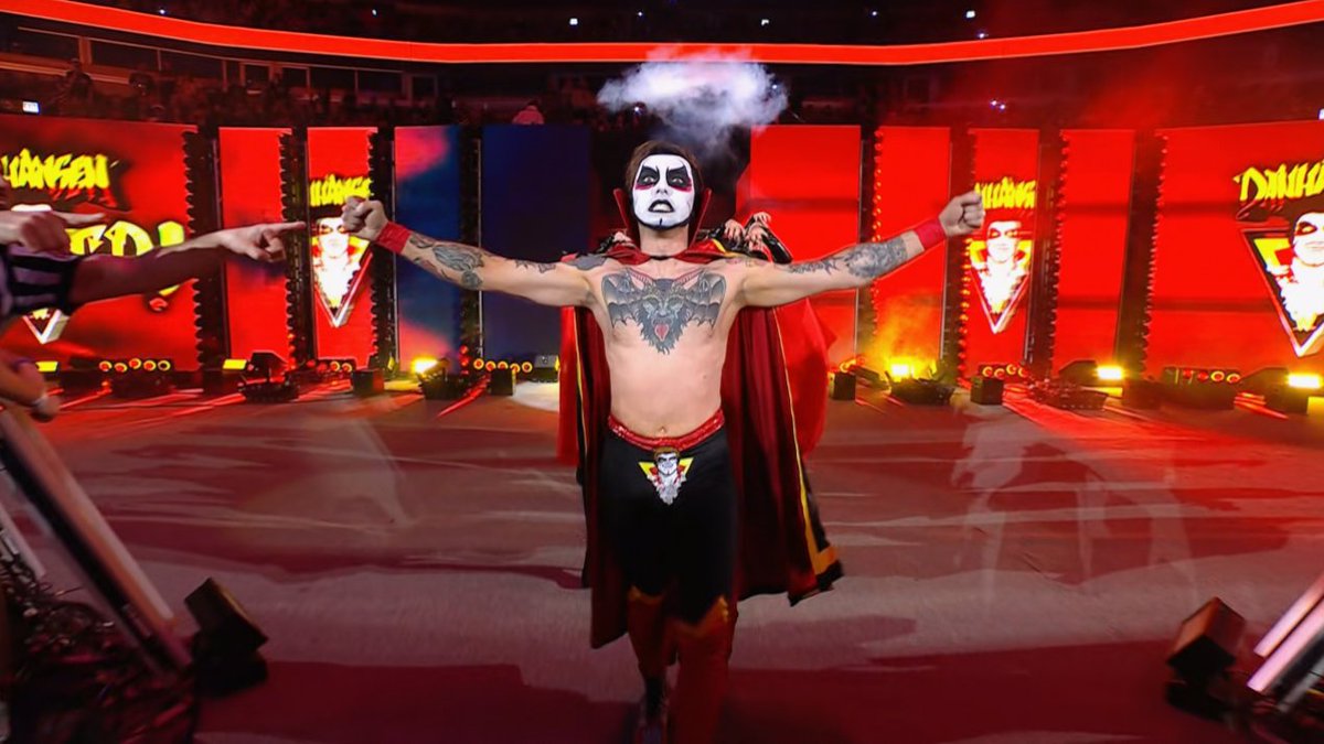 ProWFinesse's tweet image. They rolled the red carpet out for Danhausen.

The crowd booed after the entrance.

I am howling.