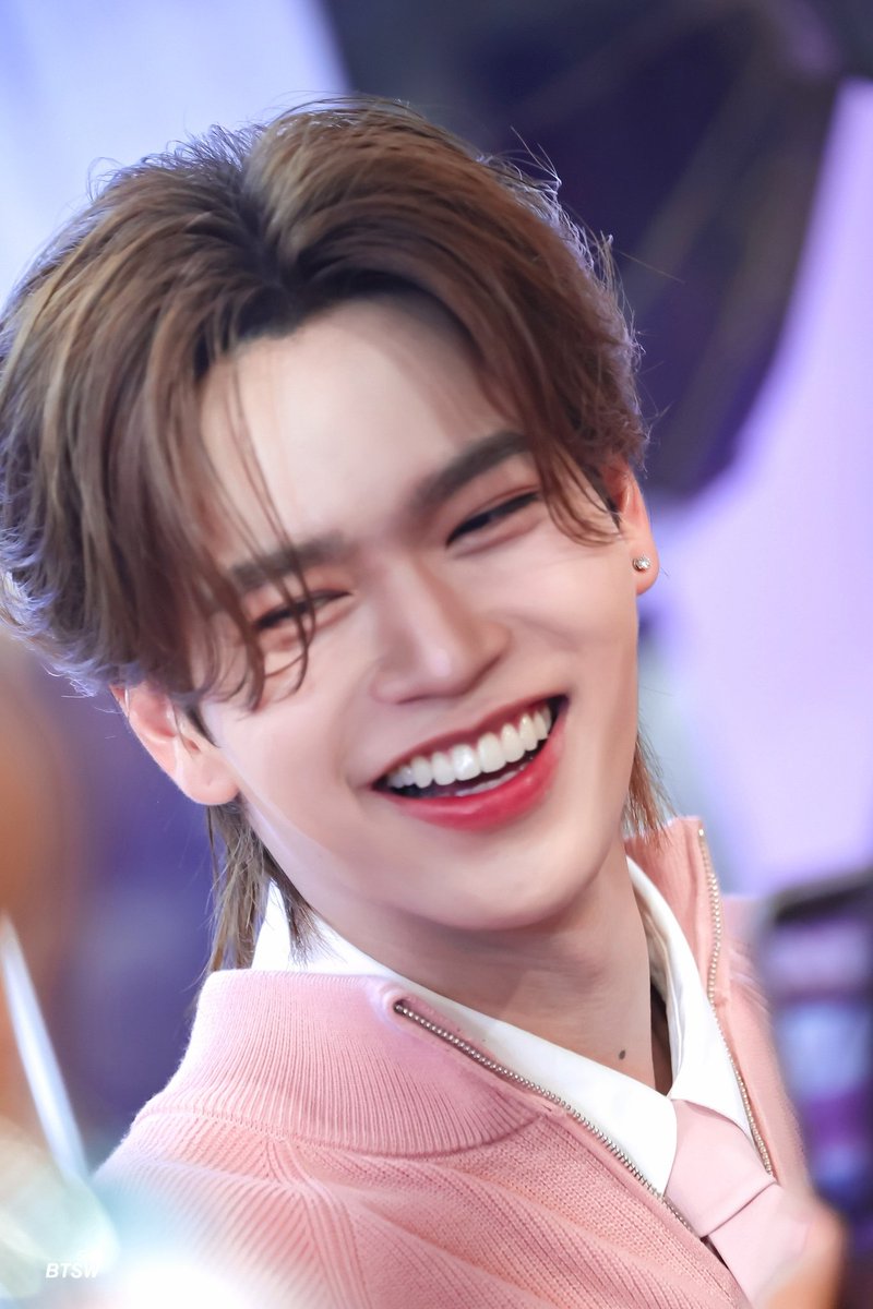 𝘽𝙏𝙎𝙒 tweet media