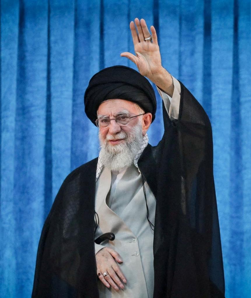 AmmarKazmi's tweet photo. To Allah we belong, and to Him we shall return. Ayatullah Sayyid Ali Khamenei has attained the rank of martyrdom. Our dear Sayyid, you were the crown upon our heads, our security and comfort, and our wise source of guidance and emulation! Your martyrdom is the supreme gain for you in the hereafter, and extreme poverty for those of us who remain after you. Let Allah be my witness that I saw nothing but good from you, in your piety, practice and principles. You refused to be humiliated and died standing proud rather than begging on your knees before some of the worst oppressors humanity has ever seen.

We will remain loyal to the pledge, and we will honour your legacy, with Allah's help 🤲🏽❤️