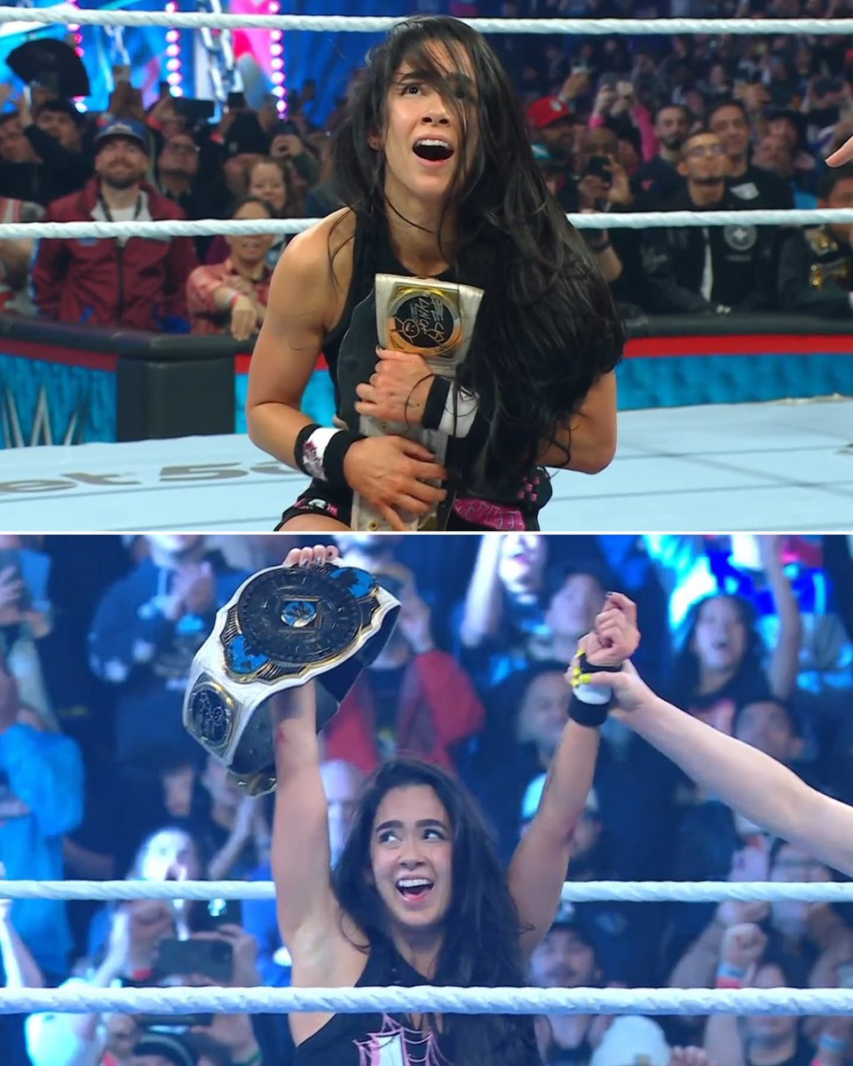 This was awesome 👏🏻 AJ Lee is back !!! #WWEChamber