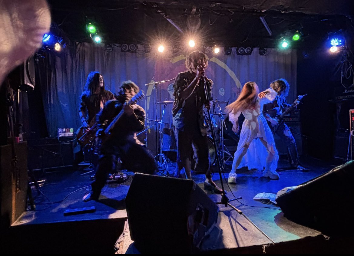 madnesssorrow13's tweet photo. ラフゾンビライブ予定2026

1月11日日曜日
四ツ谷アウトブレイク
激突!!SAITAMMER SLAM 第64戦

2月28日土曜日
三軒茶屋ヘブンズドア

3月21日土曜日
三軒茶屋ヘブンズドア

5月2日
池袋手刀

また更新していきます
宜しくお願いします https://t.co/aIbKzfN06L