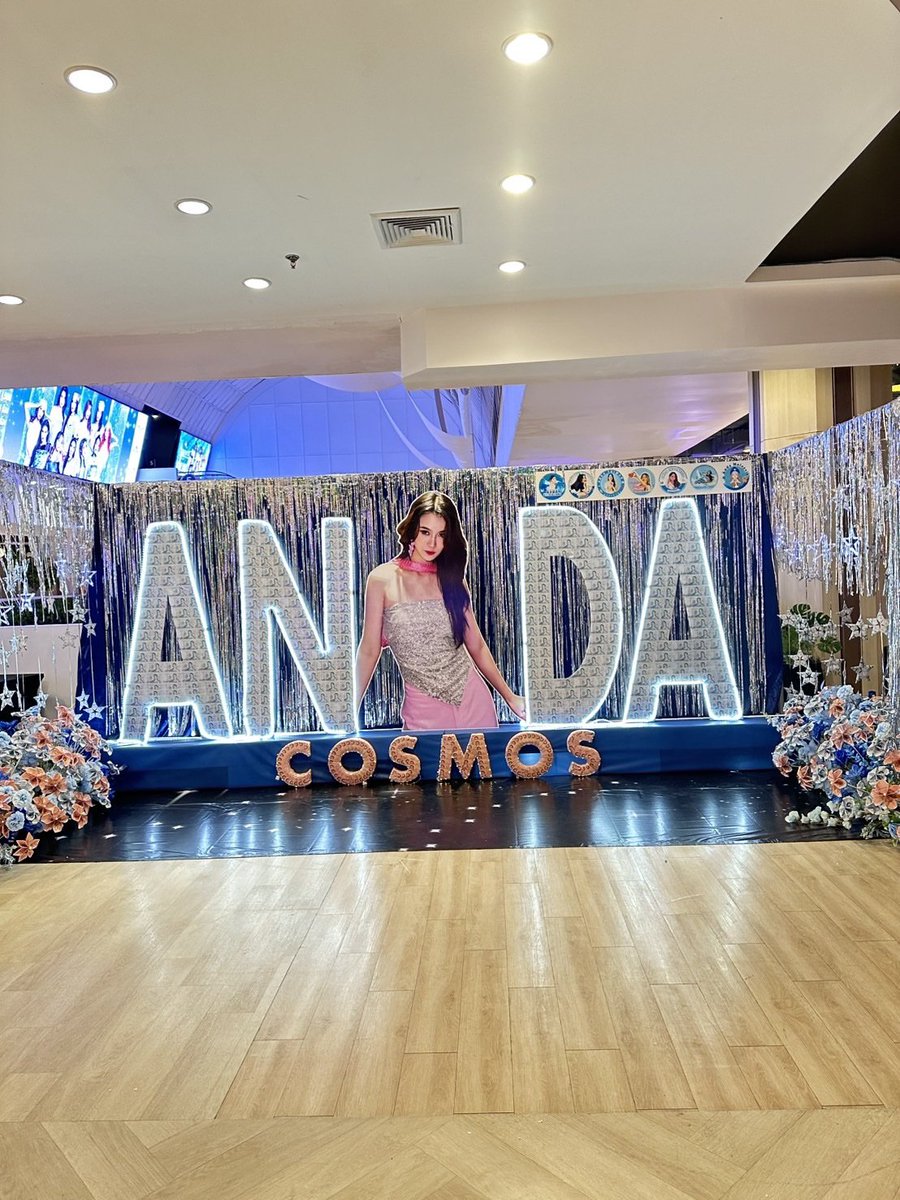 AndaAnunta_fans's tweet photo. 💫Moment in COSMOS GLITTER FROM STAR CONCERT (1)

ขอบคุณทุกๆบ้านที่รักและสนับสนุนอันดา รวมถึงทุกคนที่คอยช่วยงานและซัพพอร์ตกันอยู่เบื้องหลังในวันนี้นะคะ ไม่ว่าจะเป็นแรงเล็กหรือแรงใหญ่ ทุกอย่างมีความหมายและทำให้งานออกมาน่ารักมากๆ

Thank you for supporting Anda and for everyone who helped and supported throughout the event.
Every effort truly meant a lot and made today so special.

และขอชื่นชมอันดาและเพื่อนๆคอสมอสทุกคนเลยนะคะ เก่งมากๆ ทำออกมาได้ดีมากจริงๆ ภูมิใจในทุกคนเลย 🤍✨

GLITTER FROM STARS
#Cosmos1stConcert
#andaanunta