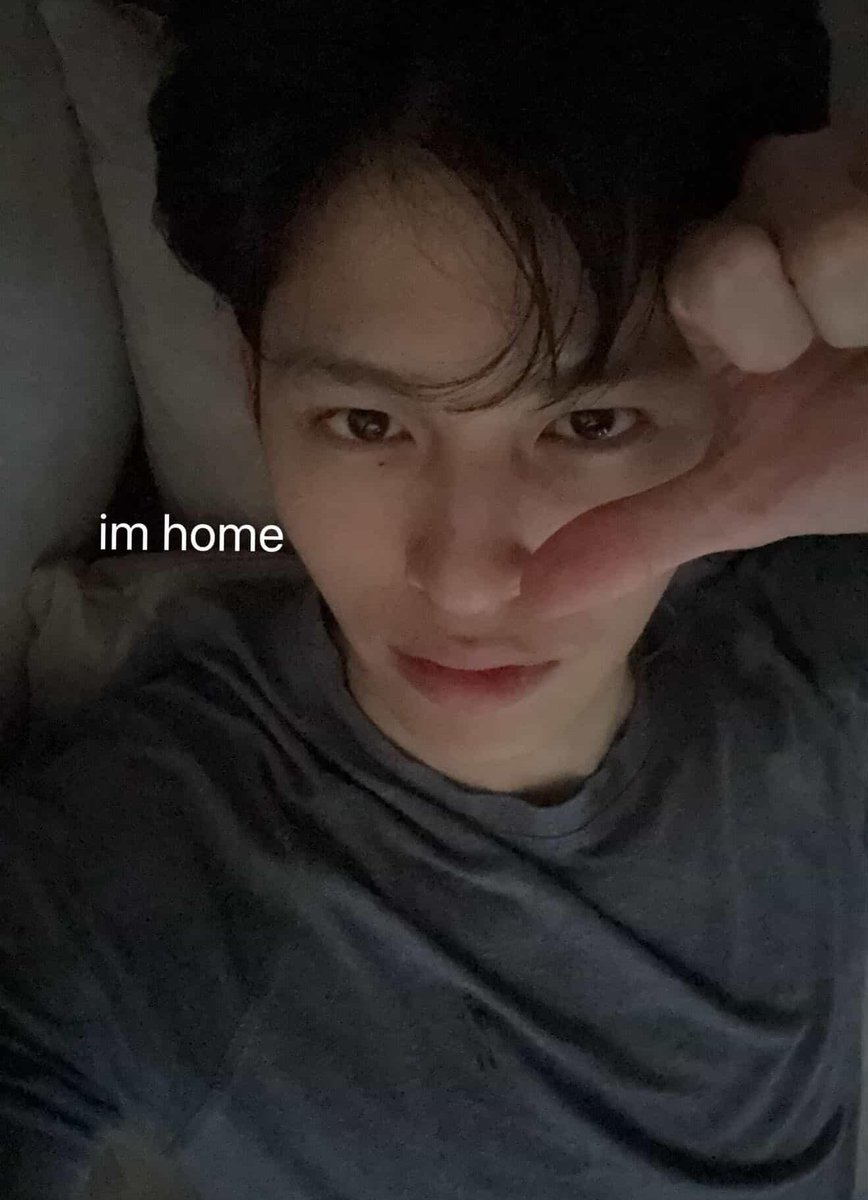 Phi sudah balik ya. (ngabarin)