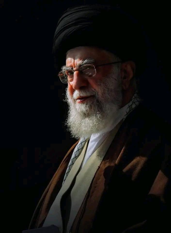 AOOOK98's tweet photo. بسم الله الرحمن الرحيم

مِنَ المُؤْمِنِينَ رِجَالٌ صَدَقُوا مَا عَاهَدُوا اللهَ عَلَيْهِ فَمِنْهُمْ مَنْ قَضَى نَحْبَهُ وَمِنْهُمْ مَنْ يَنْتَظِرُ وَمَا بَدَّلُوا تَبْدِيلًا

لا تليق بك الا الشهادة💔 https://t.co/1bQTntOg3m