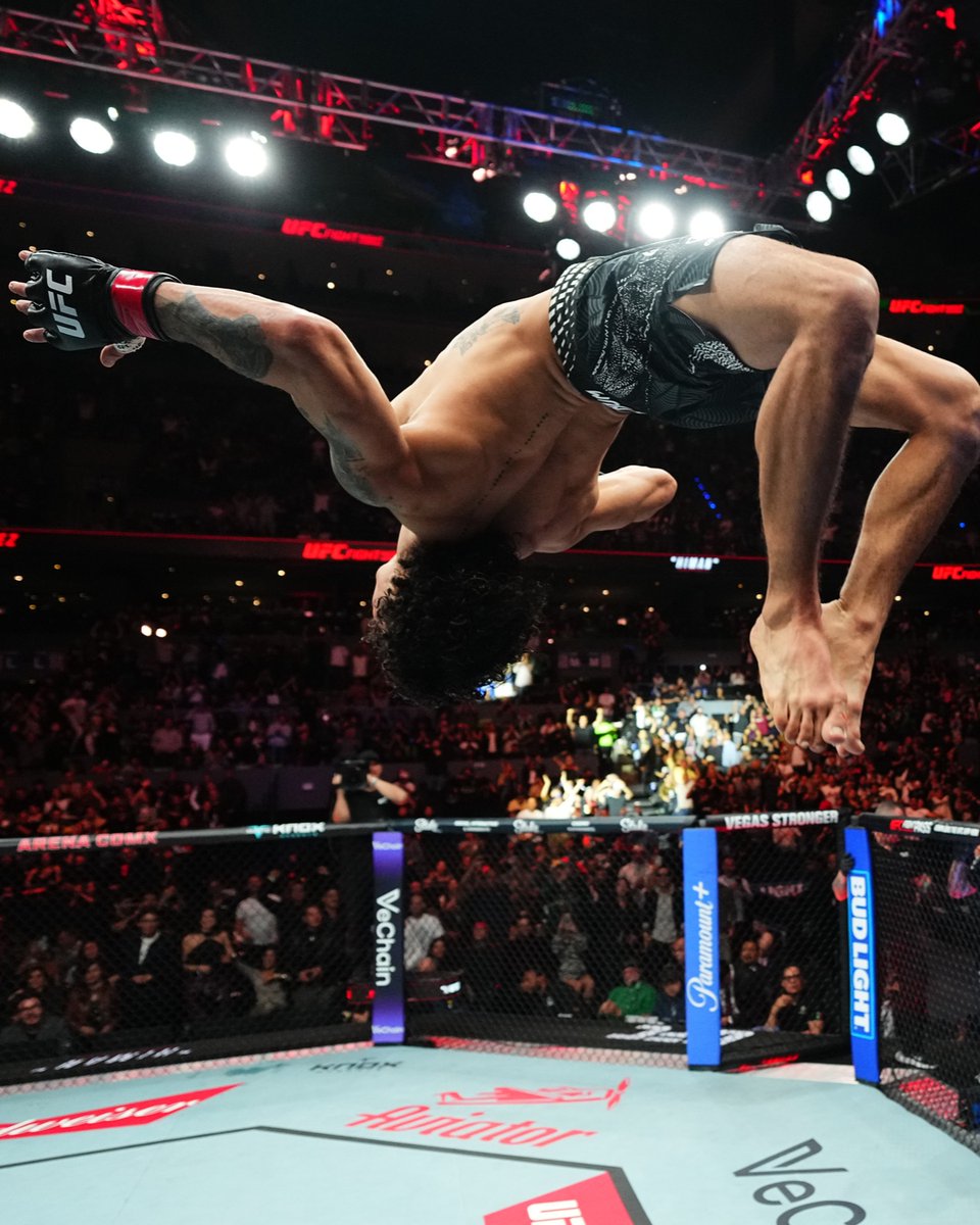 ufc's tweet photo. What. A. Debut.

[ Imanol Rodriguez | #UFCMexico | LIVE NOW on @ParamountPlus ] https://t.co/LiJHMD47A4