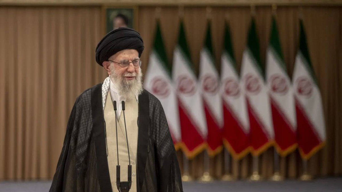 KairoDavid_'s tweet photo. 🚨🇮🇷 #ÚLTIMA HORA: La agencia de noticias iraní Fars confirma la muerte del líder supremo Ayatollah Ali Khamenei. #اللهم_احفظ_السعودية #Khamenei #วิวาห์ปฐพีตอนที่6 #POLCASAN https://t.co/e4T6LvBu1U