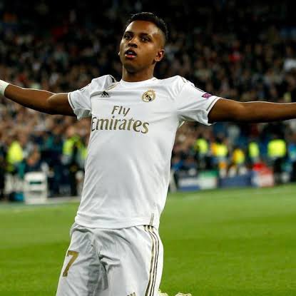 Casi inédito, eh. Casi.