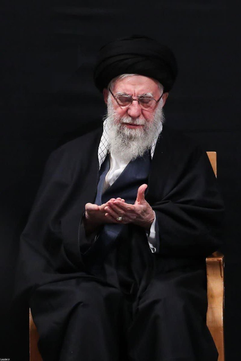 زینت بابام🥰❤️🤍💚 tweet media