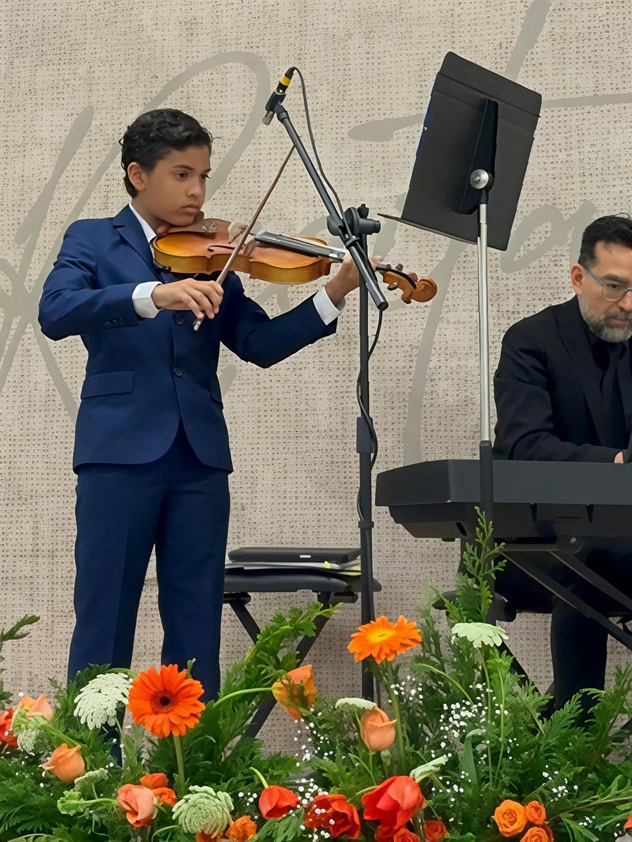 martha_garay's tweet photo. El ser humano que cultiva la música se hace mejor persona. ¡Mis nietos! #Saltillo #Familia https://t.co/ZAgKzXMCjP