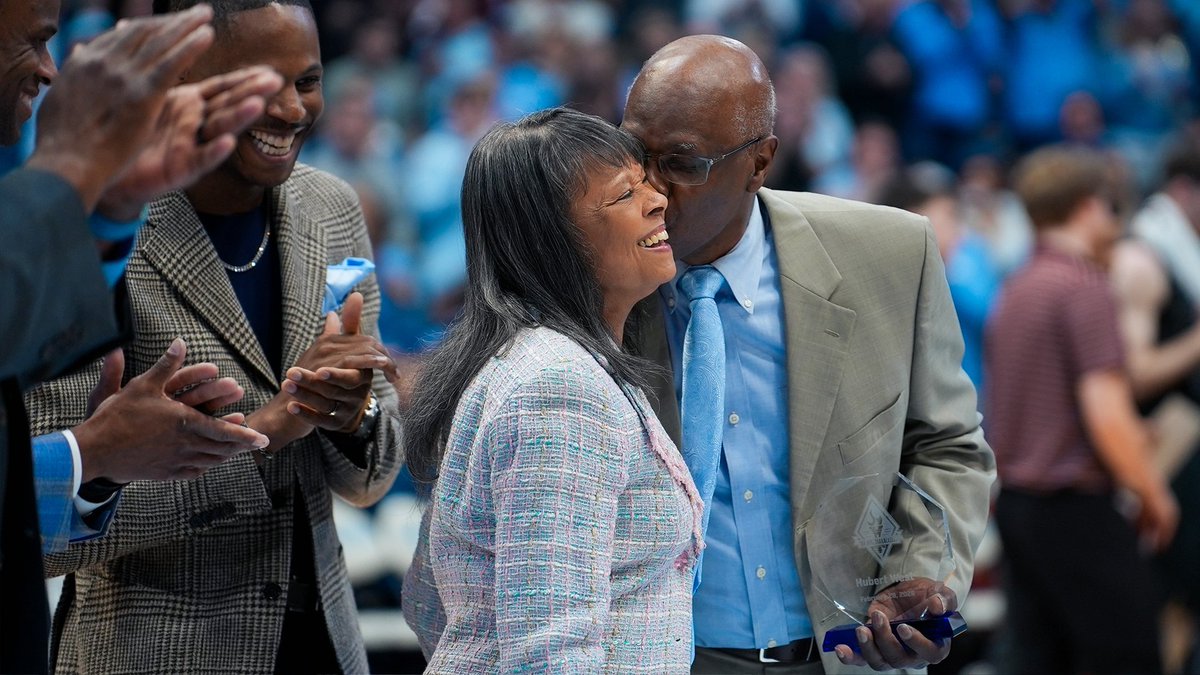 UNC Tar Heels tweet media