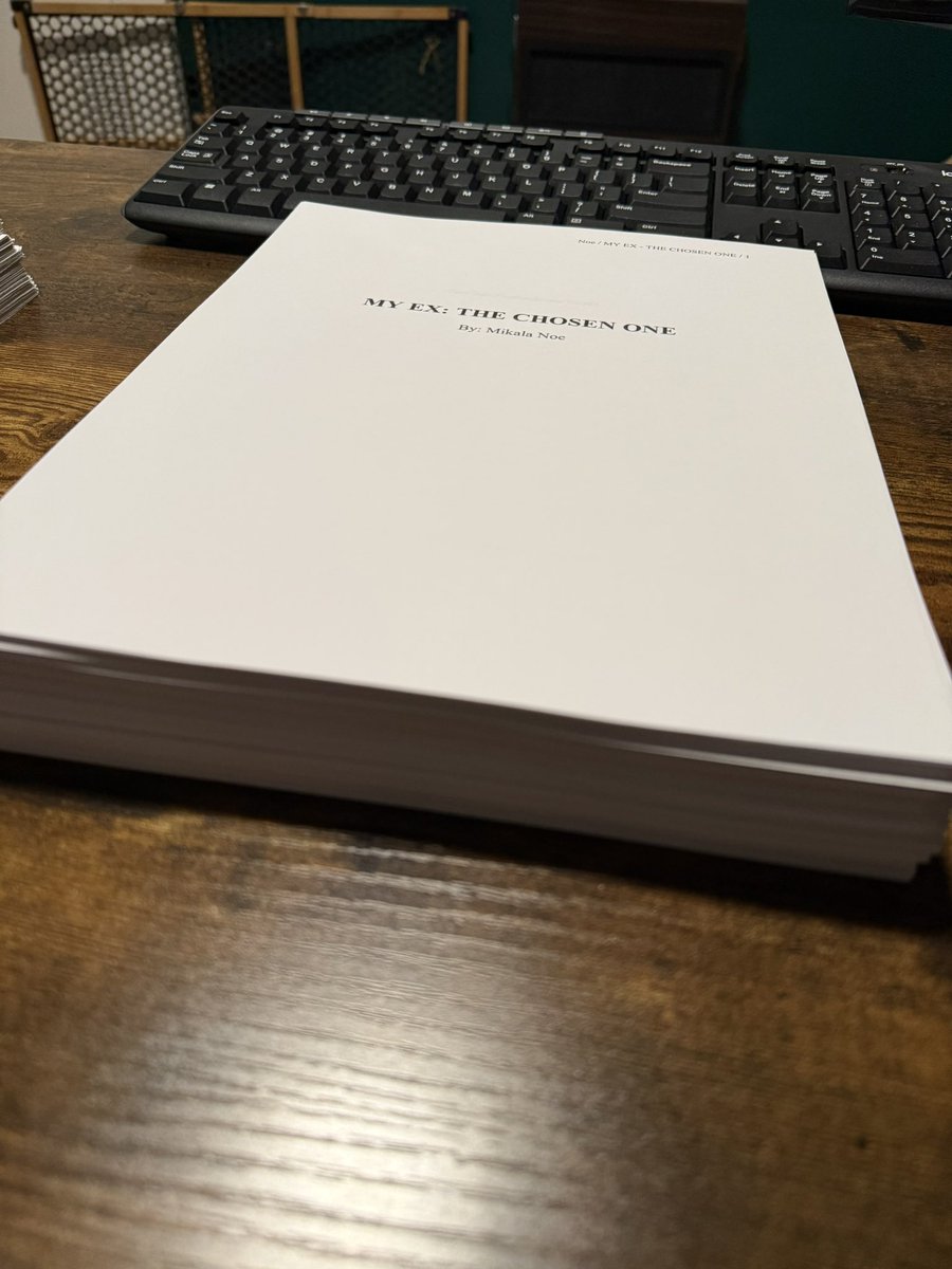 Mikala Writes Fantasy is ✨ querying ✨ tweet media