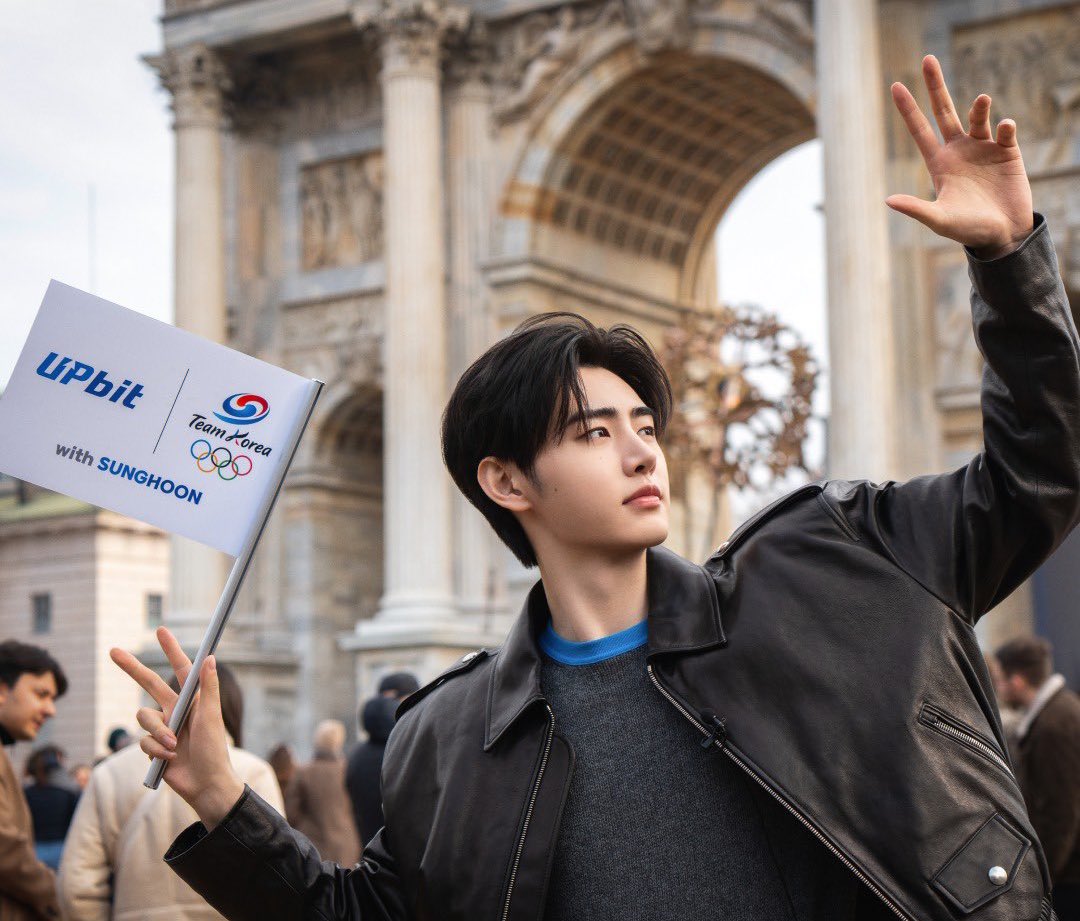 sinkonexttu's tweet image. not Sunghoon haciendo la pose d Randy Orton