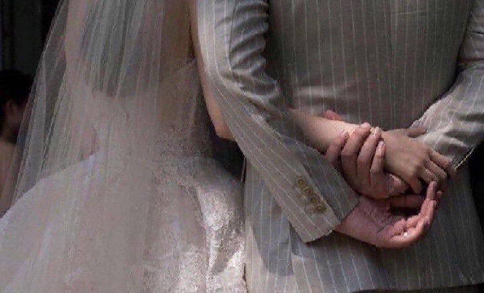 me and who (@dailycouplepost) on Twitter photo 