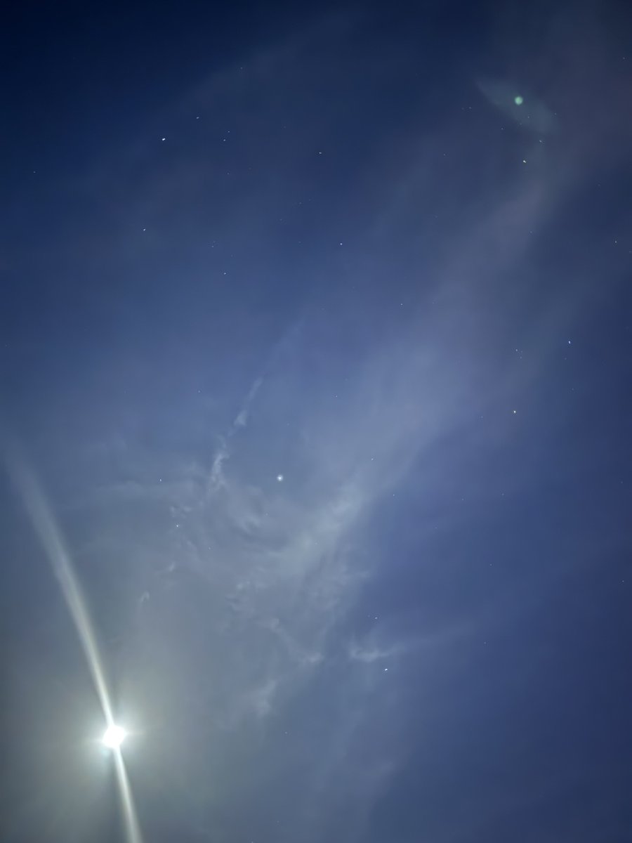TXSunriseSage's tweet photo. Image #1-3 planets(?) 🪐🌕
Image #2-7 planets(?) or me moving before the image was taken.😄
#planetaryparade #planetalignment #7planets #paradeofplanets https://t.co/cnffWJCQcy