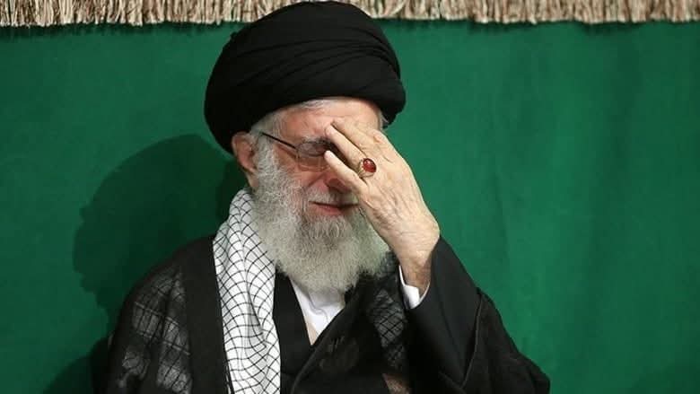 Sadak_Cabdi's tweet photo. Allaha unaxriisto hogaamiyaha ruuxiga ah ee dowlada islaamiga ah ee iran runtii waa geeri aan jecleesan iney xiligaan kusoo aado, laakin waxa dhacay wixii xaga alle ka qorna dowlada islamiga ah ee iran ah kuma dhisna hal qof mana ah nidaam u dhutinaayo hal qof oo ka baxay . https://t.co/X5dh3ezbqA