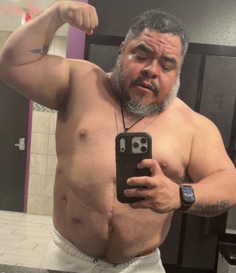 Rube510_'s tweet photo. If they don’t clap for you, clap for your damn self.
if they don’t support you like they do others, support your damn self.
if they aren’t proud of you, be proud of your damn self.
NOBODY knows what it took to get here..🗣️💯😮💨💪🏽♥️ #StillGoin https://t.co/V1IvBj36k1
