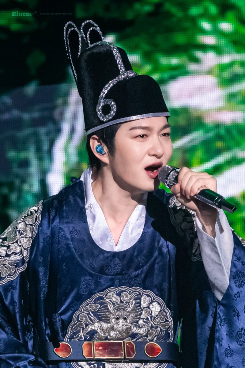 N년전 오늘의 창섭🍑 tweet media