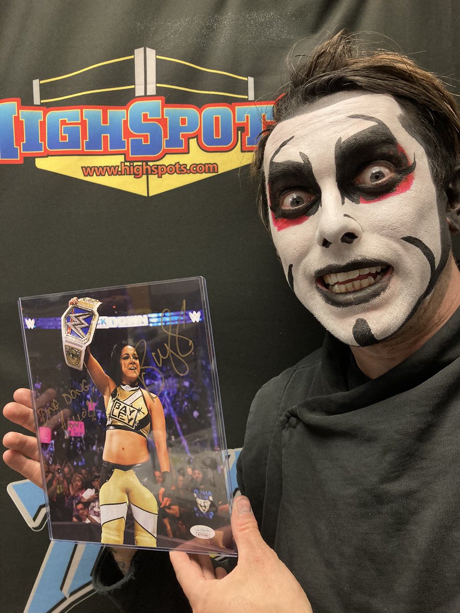 TedBayRose3's tweet image. A reminder that Danhausen is a Bayley stan and this is part of his lore/character 😂