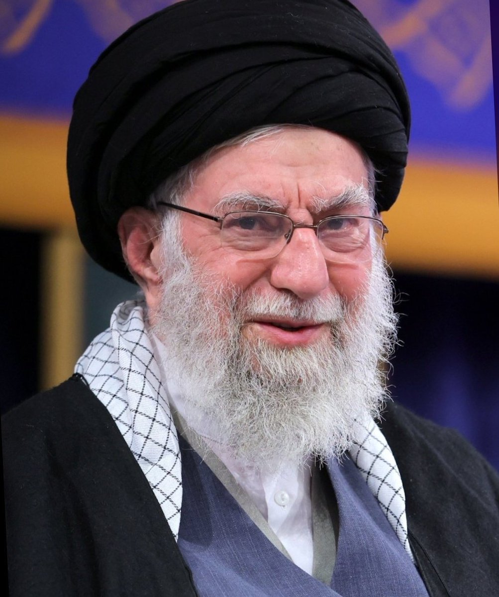 sumitjtv's tweet photo. 56 इंच का सीना 👌
#Khamenei https://t.co/SQjXXyowxd