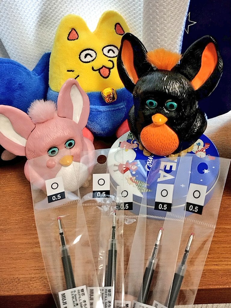 いっぱい替えの芯あると思ってたら0.3が無い〜！