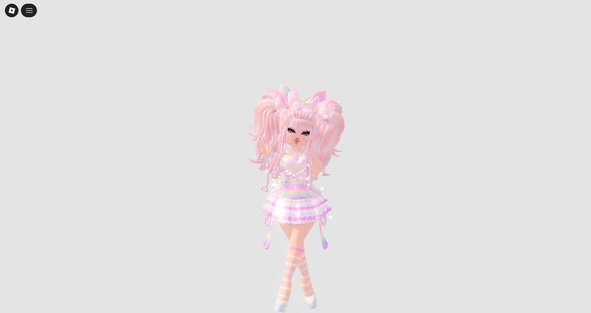 RoyaleDivinee's tweet photo. @RoyaleHighValks SO uh- I don't got a FULL pic but here is my spring / dewdrop outfit! Yes...It is dewdrop BUT technically spring soooo https://t.co/O7q5jgtMna