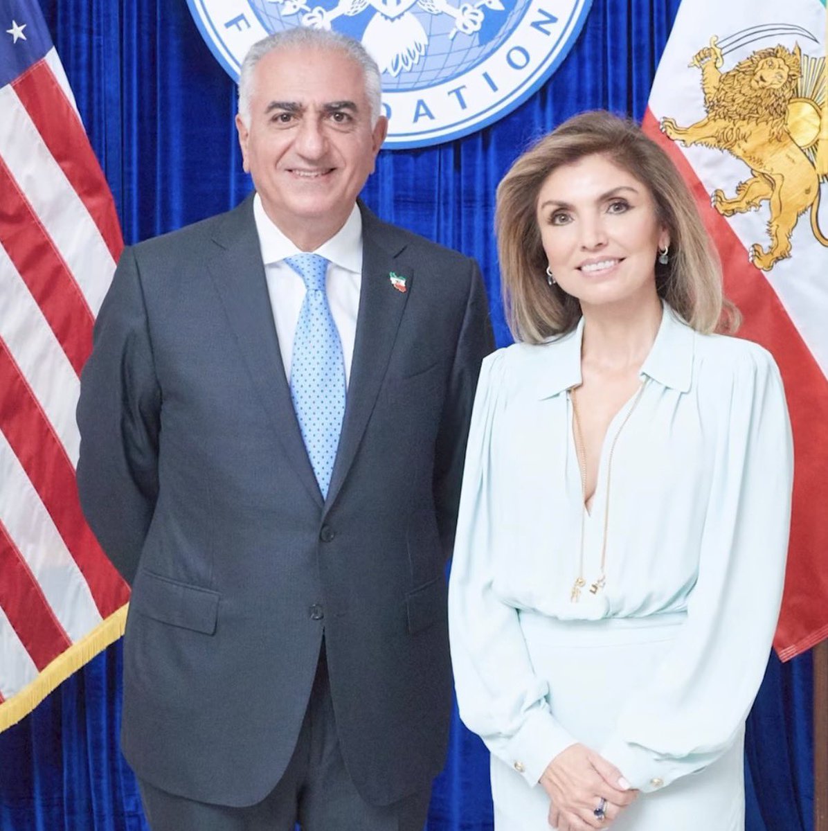 Oli London tweet media