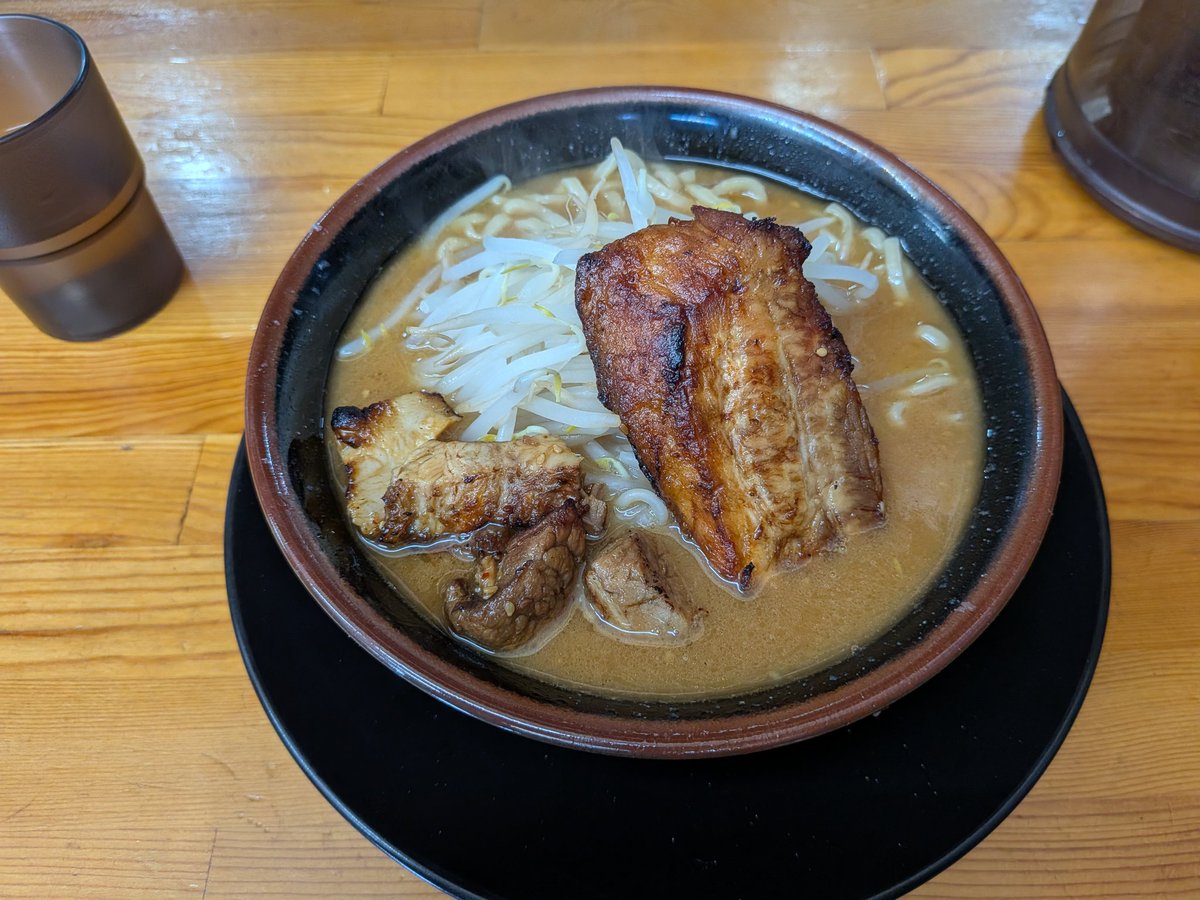 KanoTsumu's tweet photo. ３月も楽しんでいきましょう！
ってことで特製肉味噌をいただきます！ https://t.co/th7SOVjD56