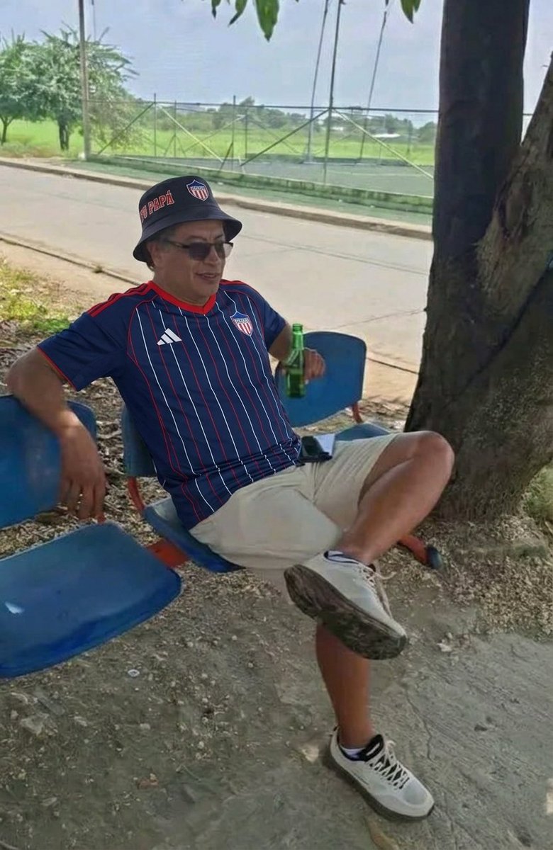 George Michael (@gmdlhm) on Twitter photo 