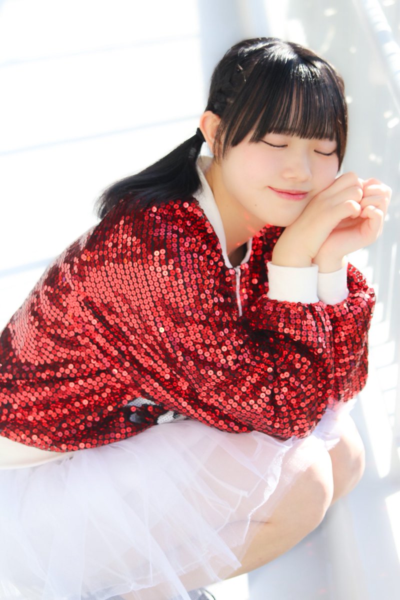 neru_camera's tweet photo. 【2026.01.17 エンターテイメントシティ長崎ステージ】
ラストはねるさんお気に入りのやつ!
おやすみなさいしてるのすき!
#ミルクセーキ
#香月ちはる (@MilkShakechihar )ちゃん
#ZzzCamera https://t.co/4tMIJ00Oem