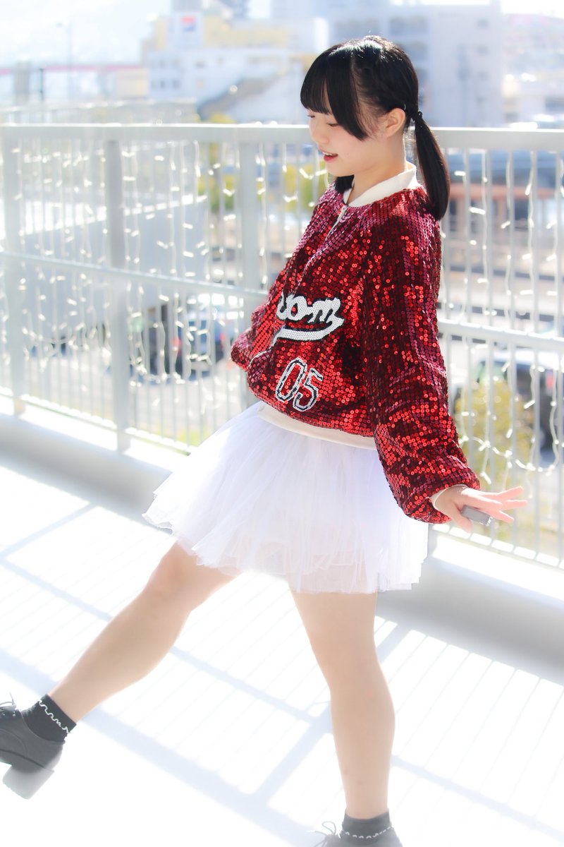 neru_camera's tweet photo. 【2026.01.17 エンターテイメントシティ長崎ステージ】
おさんぽ!
日光に当たってキラキラしてて良い衣装〜という気持ち☺️
#ミルクセーキ
#香月ちはる (@MilkShakechihar )ちゃん
#ZzzCamera https://t.co/AJya9uvKDk