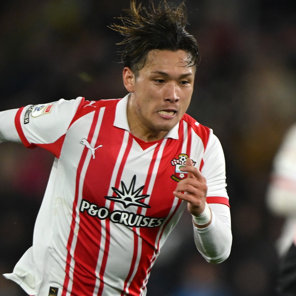 🏴󠁧󠁢󠁥󠁮󠁧󠁿 目に見える結果を出し続ける 👀 サウサンプトンMF松木