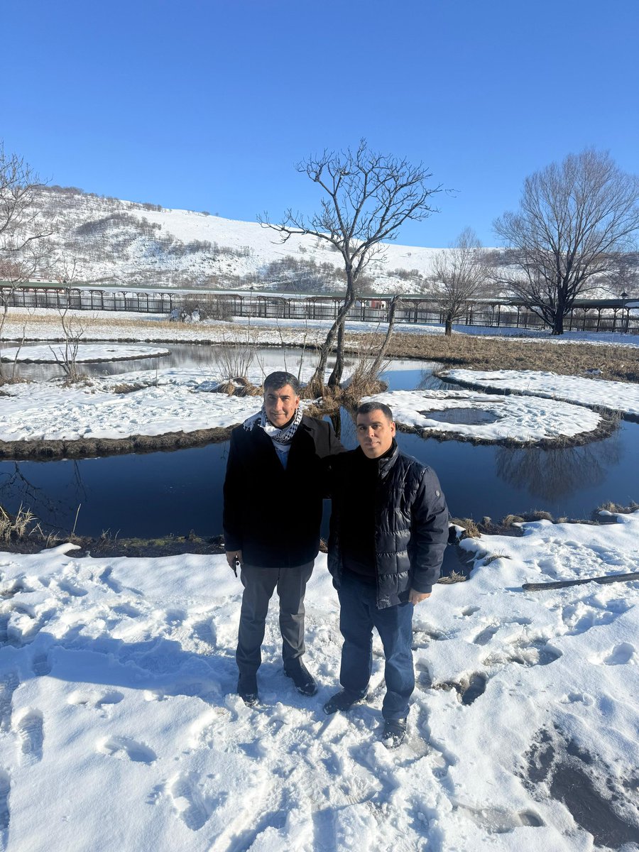 mmgdiyarbakir21's tweet photo. Mimar ve Mühendisler Grubu Diyarbakır Başkanımız Gülhan Sönmez, Y.K Üyemiz Davut Yıldız ile birlikte Bingöl'de düzenlenen MMG Bölge Toplantımıza katılım sağladılar.

Program dahilinde önce doğal Yüzen Adalar ziyaret edilerek akabinde yapılan toplantıda istişarelerde bulunuldu. https://t.co/lzzCqUD3kv