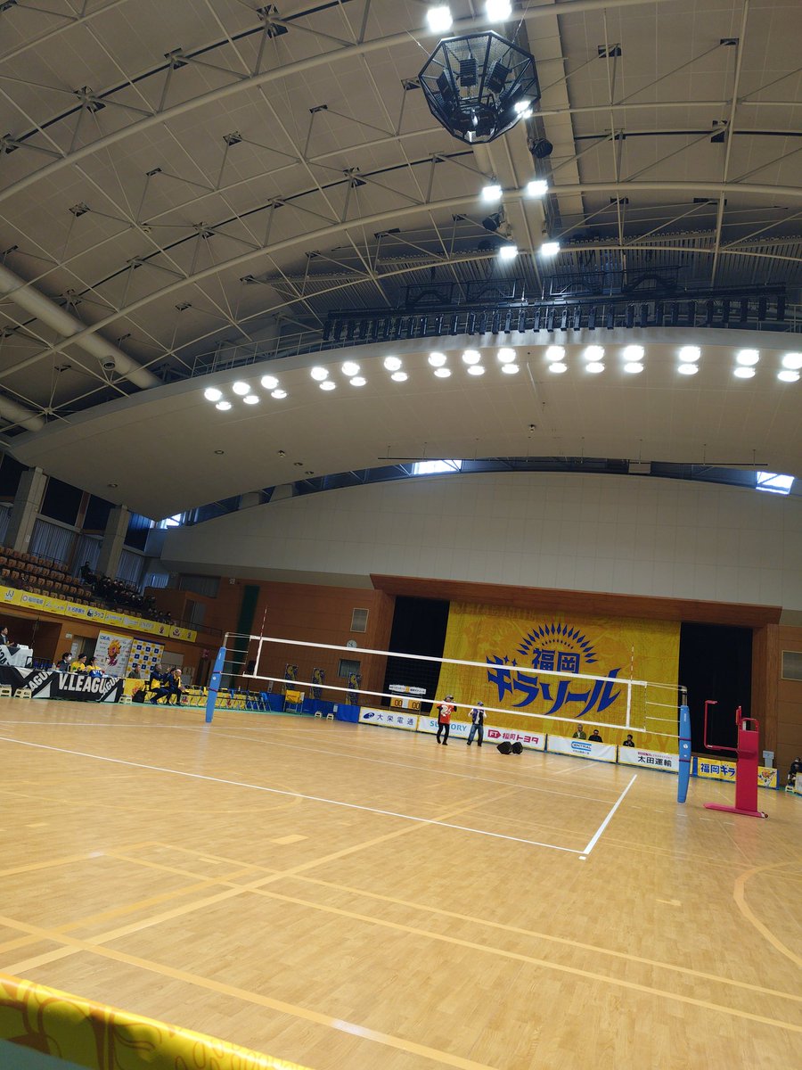 Jun144994215's tweet photo. 今日は初めての体育館
岡垣サンリーアイ ウエーブアリーナ（遠賀郡岡垣町）。 https://t.co/ttmpscGoEJ
