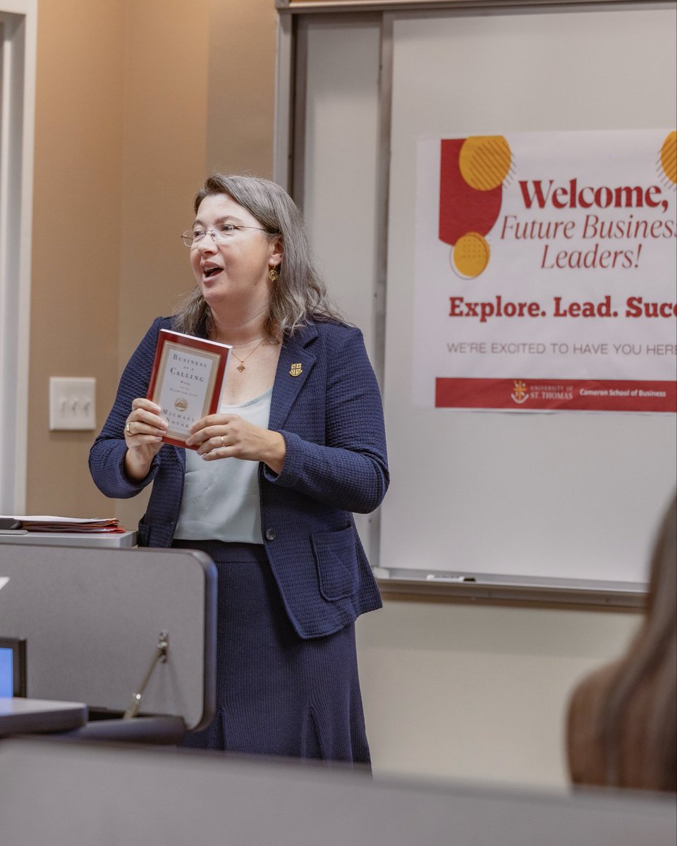 stthomashouston's tweet image. That’s a wrap on an exciting day at UST for the Merit and Mission Scholars Invitational! High school seniors engaged in four immersive tracks (business, diplomacy, liberal learning and STEM). 

Thank you to the families who joined us on campus today!  #usthouston #catholicedchat